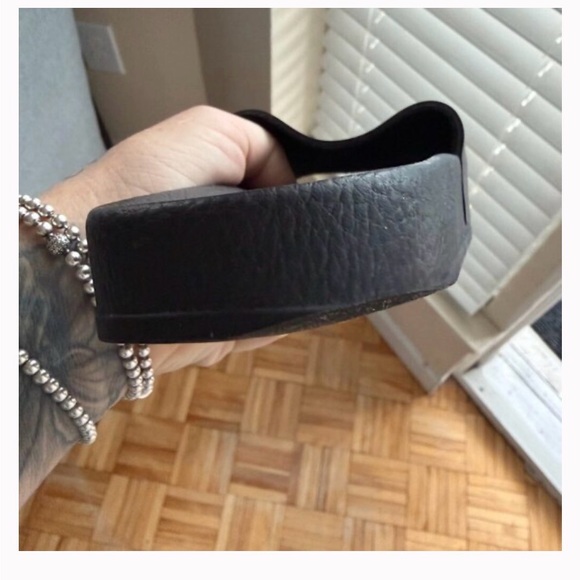 Off white pool slides - Picture 4 of 4